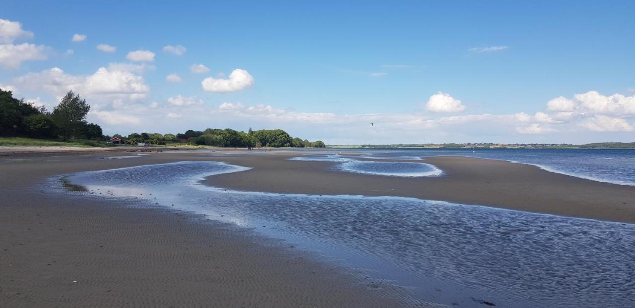 Gemuetliche Ferienunterkunft Direkt Am Meer Holnis Luaran gambar